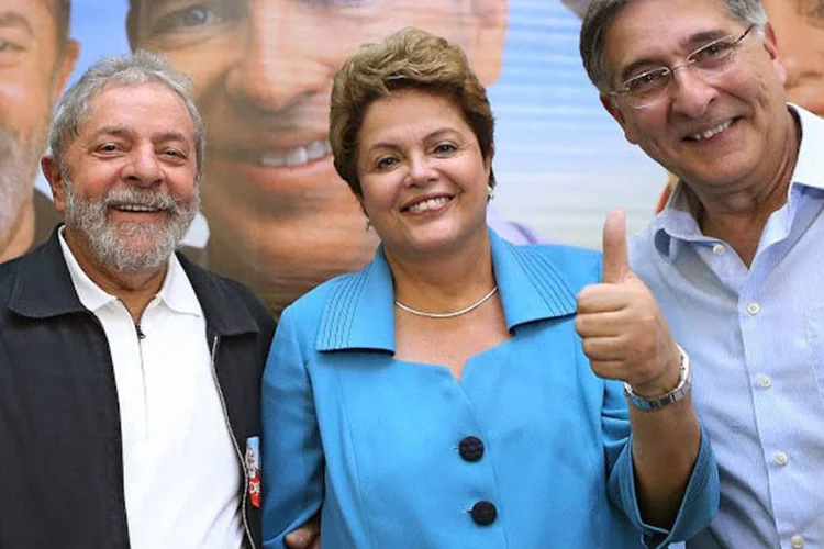 Lula, Dilma e Fernando Pimentel durante encontro com prefeitos em Montes Claros (Ricardo Stuckert/Instituto Lula)
