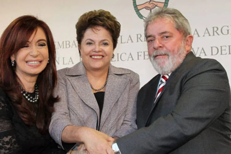 Em 29 de julho, Cristina visitou Brasília, onde se reuniu com Lula e a presidente Dilma Rousseff para inaugurar uma nova sede da Embaixada argentina (Roberto Stuckert Filho/PR)