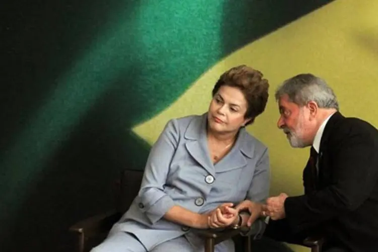 O presidente Lula e Dilma Rousseff na cerimônio de balanço dos oito anos de governo (Antonio Cruz/ABr)