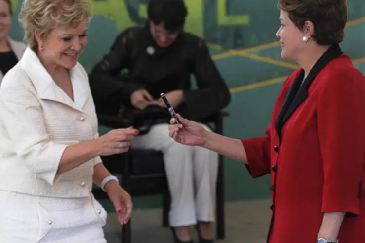 
	A presidente Dilma Rousseff e Marta Suplicy em 2012, quando Marta assumiu o cargo de Ministra da Cultura
 (Wilson Dias/ABr)