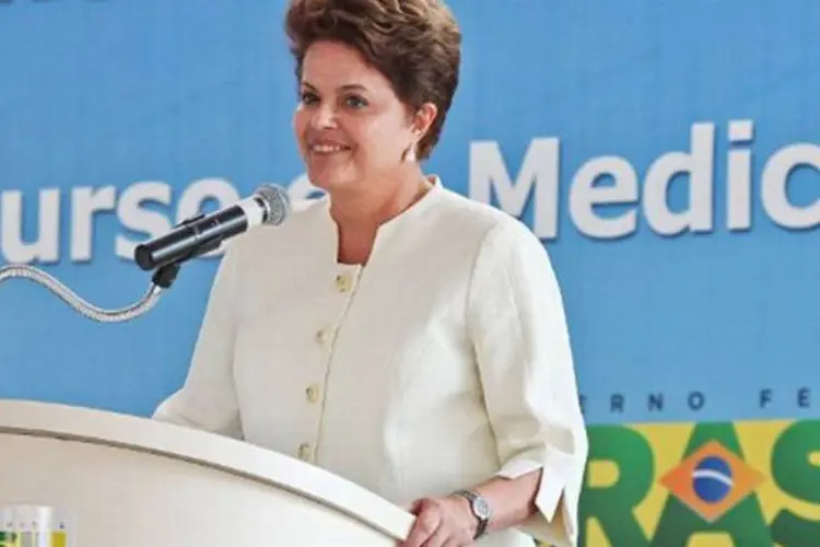 "Vocês terão oportunidades com boa remuneração", diz Dilma a estudantes de Medicina (Roberto Stuckert Filho/Presidência da República)