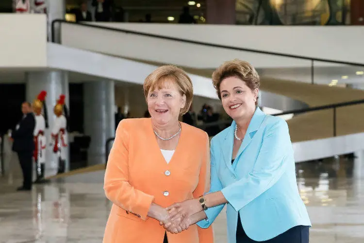 
	Dilma Rousseff recebe a chanceler alem&atilde; Angela Merkel, no Pal&aacute;cio do Planalto
 (Roberto Stuckert Filho/ PR/Fotos Públicas)