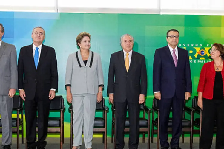 Dilma durante cerimônia de posse dos novos ministros de Estado das Secretarias de Relações Institucionais e de Direitos Humanos da Presidência (Roberto Stuckert Filho/PR)