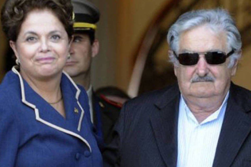 Mujica suspende viagem ao Brasil por tempestade no Uruguai