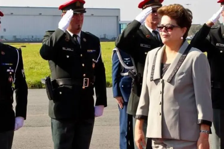 Presidenta Dilma Rousseff durante a chegada a Bruxelas (Roberto Stuckert Filho/PR)