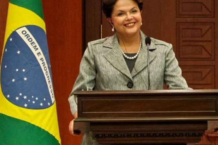 A decepção foi a mesma para vendedores ambulantes que apostando na visita de Dilma aproveitaram para tentar faturar uns trocados a mais vendendo camisetas com a marca do PT (Roberto Stuckert Filho/PR)