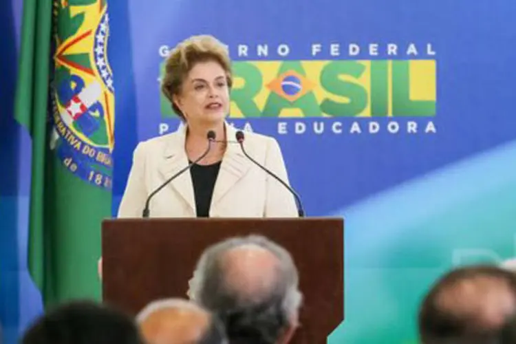 
	Dilma Rousseff: informa&ccedil;&atilde;o consta de mensagem publicada no Di&aacute;rio Oficial da Uni&atilde;o (DOU) desta quarta-feira
 (Roberto Stuckert Filho / PR / Agência Brasil)