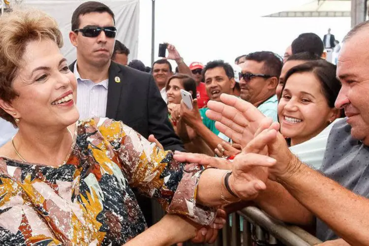 
	Dilma inaugura o trecho 3 do Canal do Sert&atilde;o Alagoano
 (Roberto Stuckert Filho/PR/Agência Brasil)