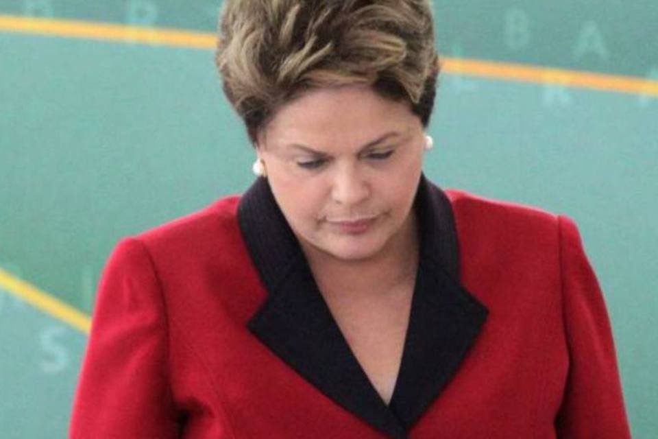 Dilma adia decisão sobre novo procurador-geral