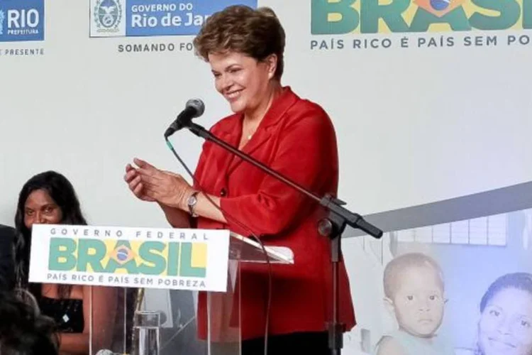 Além dele foram reconduzidos os diretores Margaret Luchetta Groff, Edésio Franco Passos, Cezar Eduardo Ziliotto, e Nelton Friedrich (Roberto Stuckert Filho/Presidência da República)