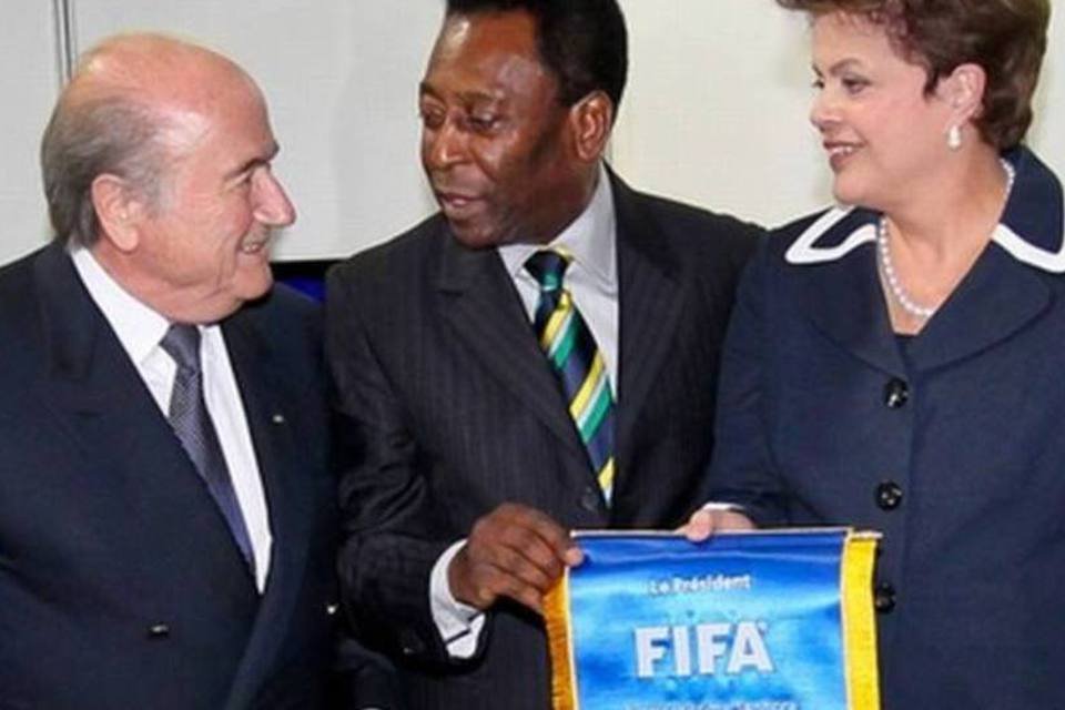 Pelé participa de encontro entre Dilma e Blatter sobre Copa