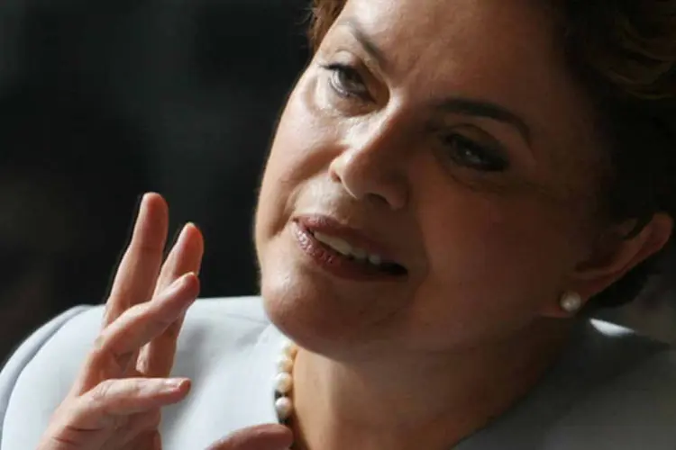 Dilma e Serra evitam divulgar plano de governo oficial (VEJA)