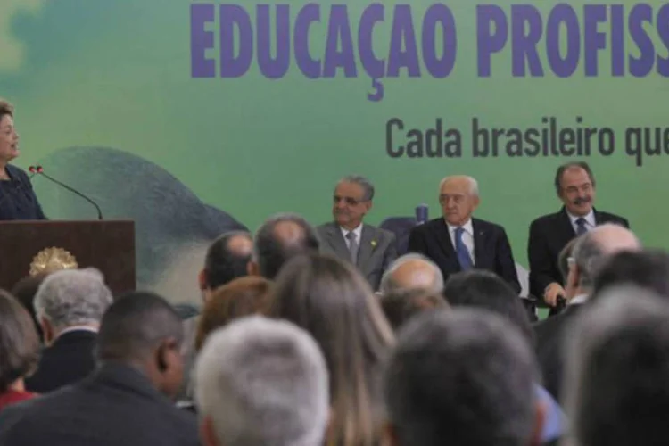 
	Dilma destacou que a meta da primeira fase est&aacute; pr&oacute;xima de ser alcan&ccedil;ada
 (Antonio Cruz/Agencia Brasil)