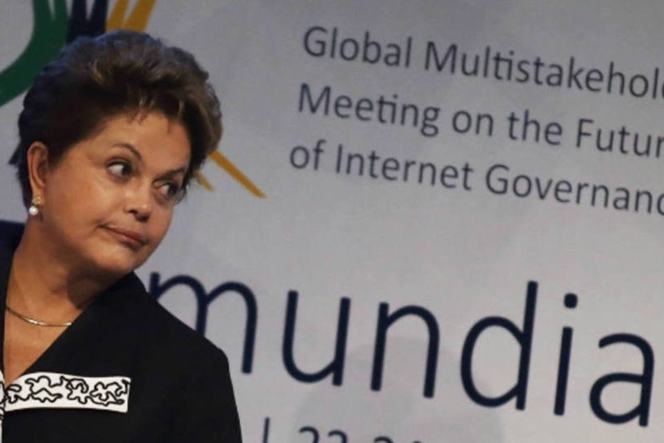 É preciso descongestionar portos, diz Dilma em inauguração