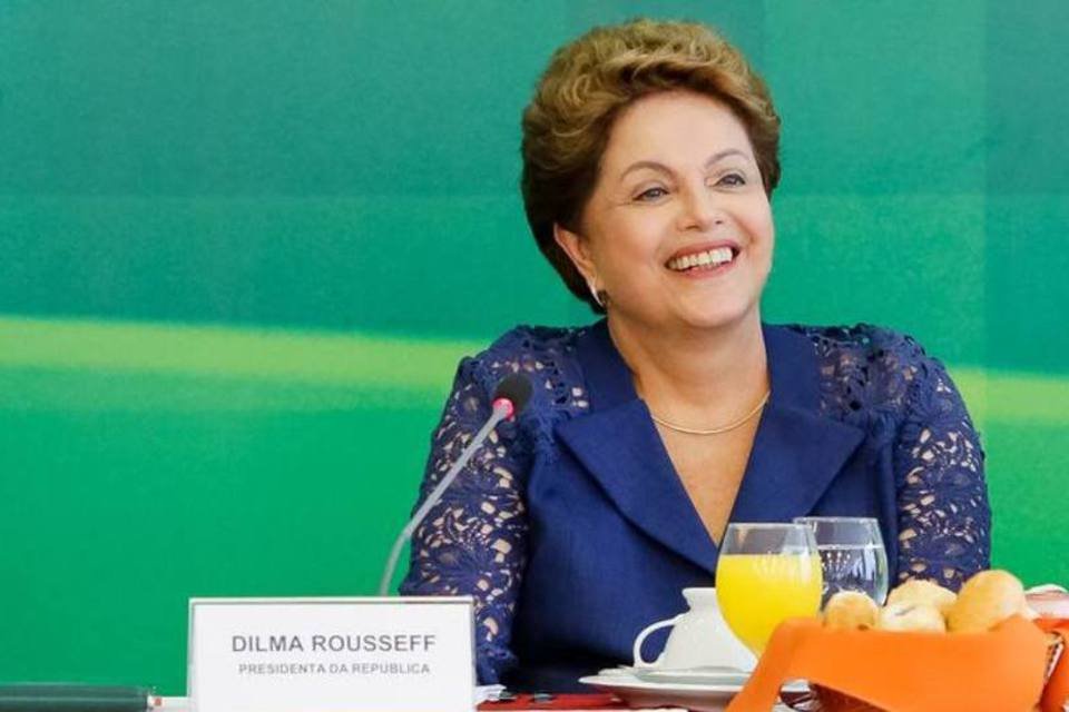 Dilma recomenda que ministros continuem projeto do PT