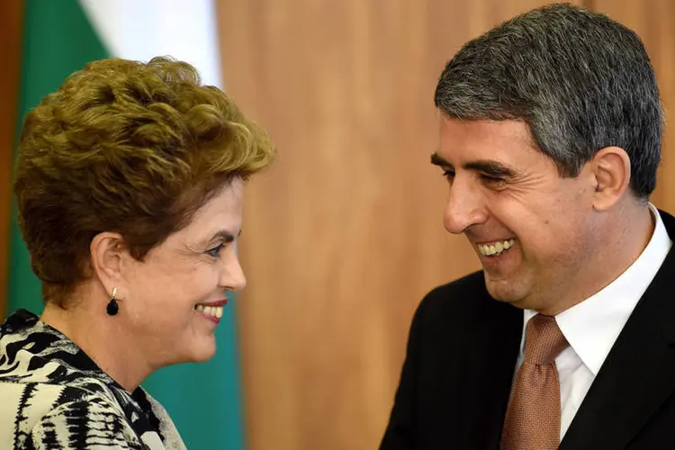 
	Dilma Rousseff e presidente da Bulg&aacute;ria: o presidente Plevneliev participar&aacute; de encontros empresariais nas sedes da CNI, em Bras&iacute;lia, e da Fiesp, em S&atilde;o Paulo
 (Evaristo Sa/ AFP)