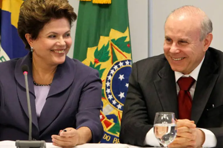 Dilma e Mantega: “O mercado brasileiro deve ser usufruído pela indústria brasileira” (Roberto Stuckert Filho/PR)