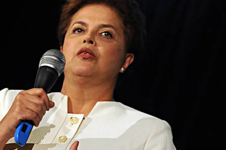 A candidata Dilma Rousseff: panfletos apoiam a campanha do PT (Marcello Casal Jr/AGÊNCIA BRASIL)
