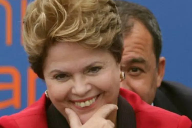 
	Dilma: a meta de entregar um milh&atilde;o de casas prontas, no entanto, foi atingida com pelo menos um ano e meio de atraso
 (Ueslei Marcelino/Reuters)