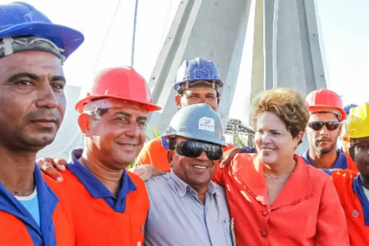 Dilma: ela participou da cerimônia de abertura ao tráfego da pista oeste do corredor Via Mangue (Roberto Stuckert Filho/Presidência da República)