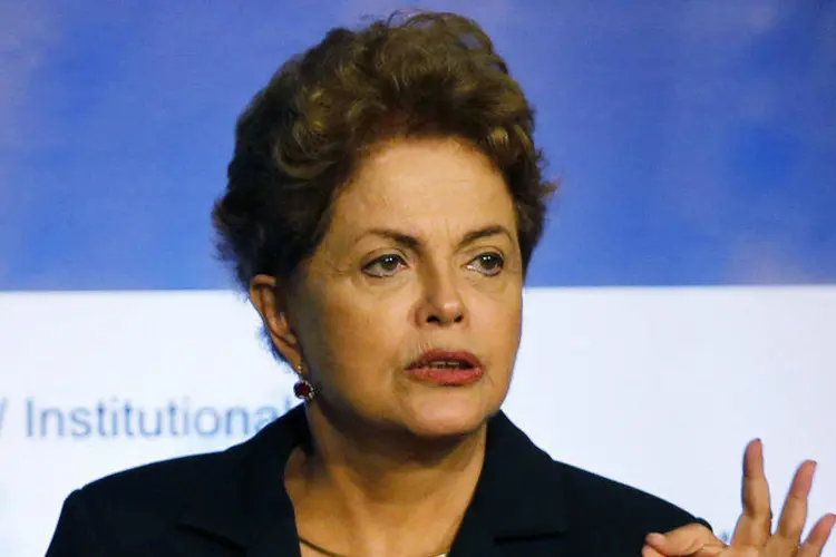 
	Dilma Rousseff: o governo acha que deve ser eliminada a diferen&ccedil;a entre atividades fins e meio para todas as atividades existentes
 (Paulo Whitaker/Reuters)