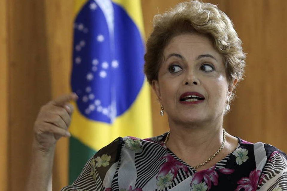 Dilma afirma que soberania brasileira depende da Petrobras