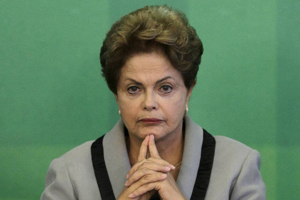 Oposição entra com recurso para que Dilma seja investigada