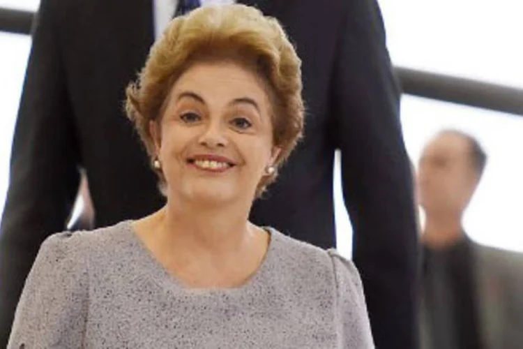 
	Dilma Rousseff: &quot;n&oacute;s queremos muito que o PMDB permane&ccedil;a no governo
 (Evaristo Sá / AFP)