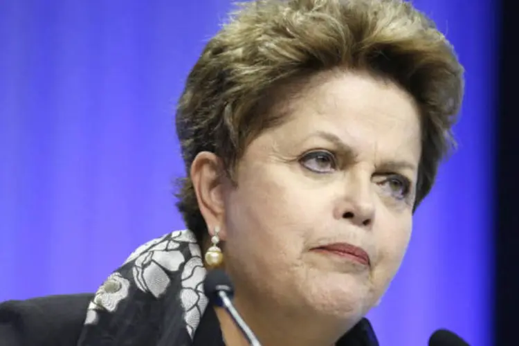 
	A presidente Dilma Rousseff: &quot;pessoas que usam da viol&ecirc;ncia, pessoas que escondem o rosto para se manifestar, n&atilde;o s&atilde;o democratas&quot;
 (Jason Alden/Bloomberg)