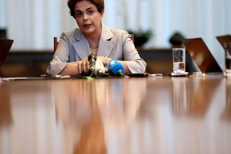 
	Dilma: a lista &eacute; composta principalmente por ex-ministros do governo da petista
 (Ueslei Marcelino / Reuters)
