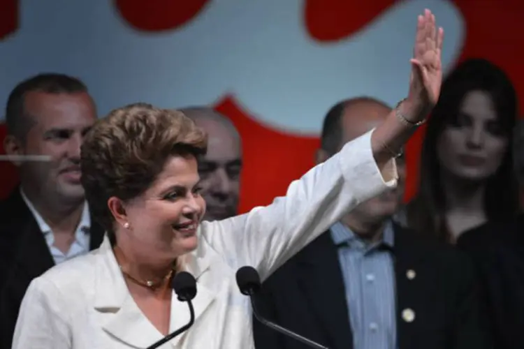 
	Presidente Dilma Rousseff faz pronunciamento durante evento em hotel em Bras&iacute;lia, logo ap&oacute;s o resultado da elei&ccedil;&atilde;o
 (Fabio Rodrigues Pozzebom/ABr)