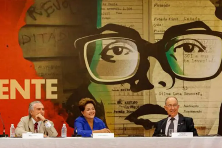 Dilma Rousseff, Michel Temer e Rui Falcão durante reunião de mobilização, em Brasília (Ichiro Guerra/Dilma 13/Divulgação)
