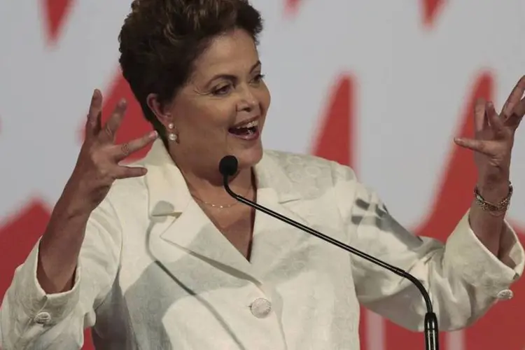
	Dilma: de acordo com ela, a luta continua e ser&aacute; vitoriosa &quot;porque &eacute; luta da maioria do povo&quot;
 (Ueslei Marcelino/Reuters)