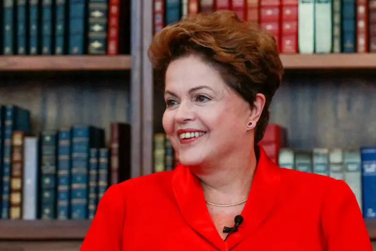 
	Dilma: presidente considerou um &quot;esc&acirc;ndalo&quot; a proposta deles de diminui&ccedil;&atilde;o no n&uacute;mero de minist&eacute;rios
 (Ichiro Guerra/Dilma 13)