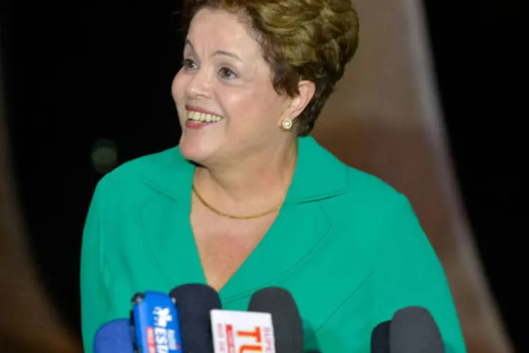 Dilma Rousseff fala com a imprensa no Palácio da Alvorada, em Brasília
 (Cadu Gomes/Dilma 13)