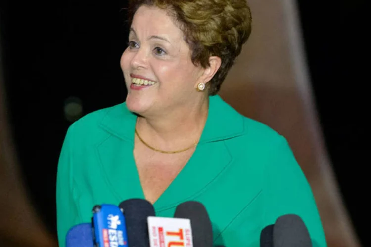 Dilma Rousseff fala com a imprensa no Palácio da Alvorada, em Brasília
 (Cadu Gomes/Dilma 13)
