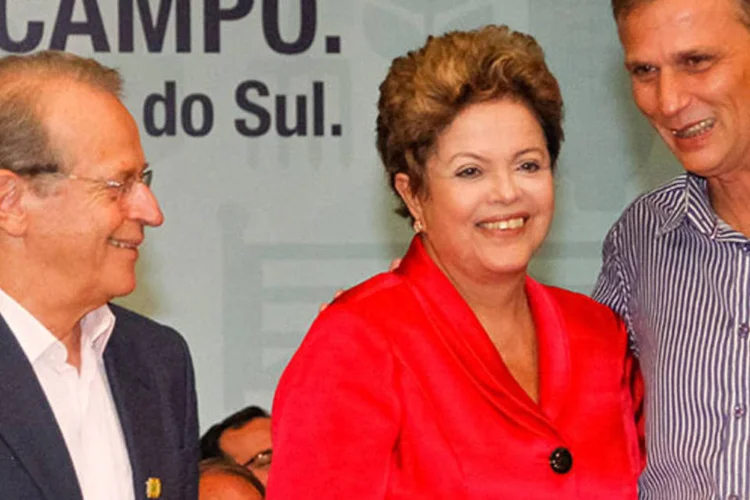 Dilma Rousseff durante cerimônia de entrega de máquinas a municípios do Rio Grande do Sul (Roberto Stuckert Filho/PR)