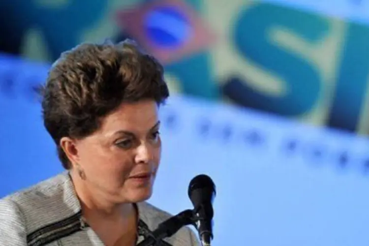 A presidente Dilma Rousseff quer que os juros continuem caindo (Pedro Ladeira/AFP)