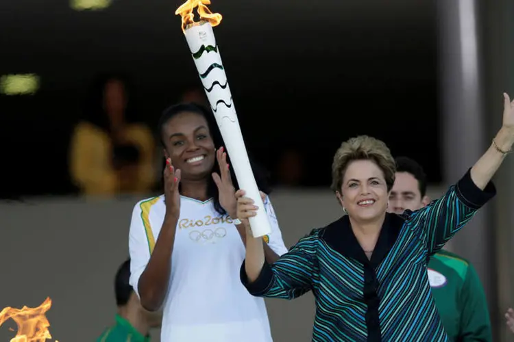 
	Olimp&iacute;adas 2016: &quot;A emo&ccedil;&atilde;o deste dia ficar&aacute; marcada na nossa mem&oacute;ria, cora&ccedil;&atilde;o e hist&oacute;ria do nosso pa&iacute;s&quot;
 (Ueslei Marcelino / Reuters)