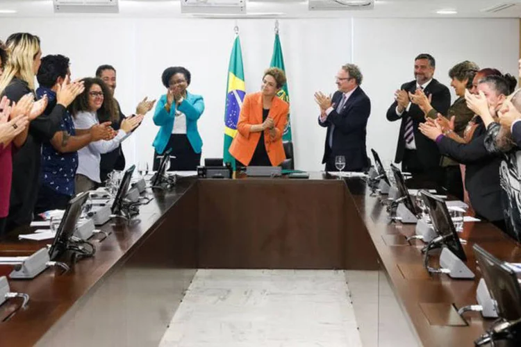 
	Direitos LGBT: assim, um servidor masculino pode solicitar que seu crach&aacute; inclua, al&eacute;m de seu nome, um prenome feminino
 (Roberto Stuckert Filho/PR)