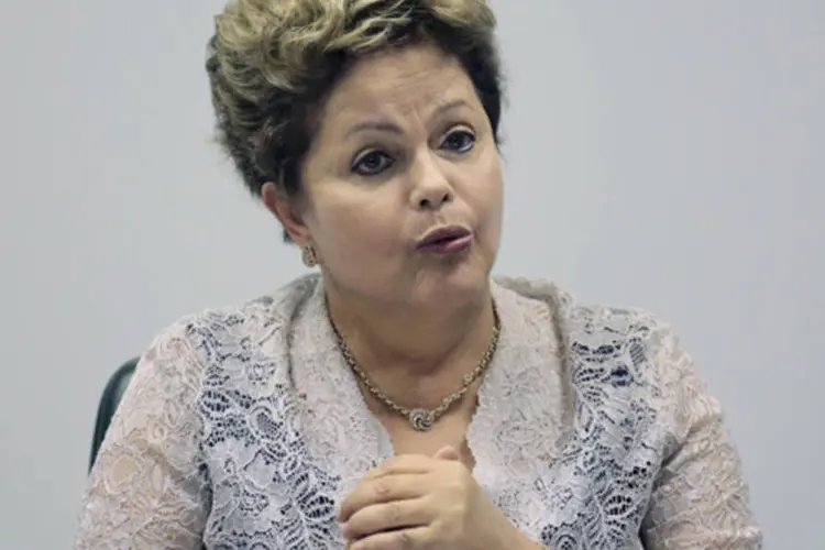 
	Dilma Rousseff: Dilma voltou a comparar os &quot;pessimistas&quot; com o Velho do Restelo, personagem de Lu&iacute;s de Cam&otilde;es
 (Ueslei Marcelino/Reuters)