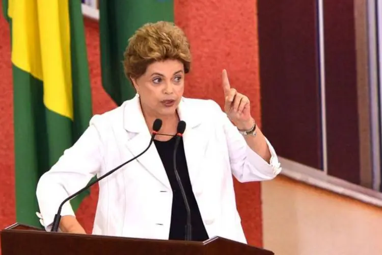 
	A presidente Dilma Rousseff: dados do BC mostram aumento das pedaladas no seu governo
 (Antonio Cruz/Agência Brasil)