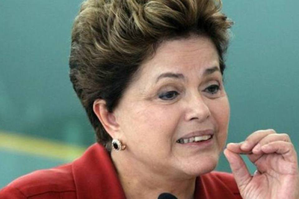 Dilma diz que Brasil está '300% preparado' para crise internacional