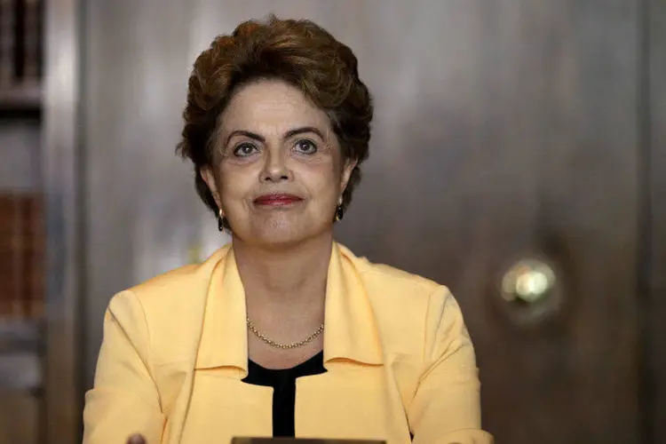 
	A presidente Dilma Rousseff: parte dessa estrat&eacute;gia para tentar reverter o quadro de recess&atilde;o que o pa&iacute;s enfrenta desde o ano passado dever&aacute; ser apresentada pelo ministro da Fazenda
 (Ueslei Marcelino/Reuters)