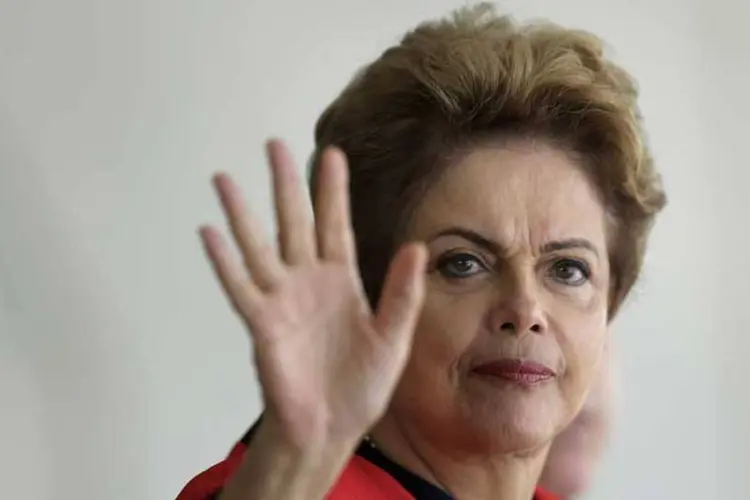 
	Presidente Dilma Rousseff: alguns operadores j&aacute; falam at&eacute; mesmo em uma rea&ccedil;&atilde;o positiva a um eventual impeachment da presidente, embora, em linhas gerais, o mercado ainda mostre cautela
 (Reuters/ Ueslei Marcelino)