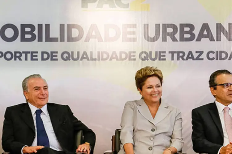 
	Dilma Rousseff durante an&uacute;ncio de investimentos do PAC2 Mobilidade Urbana: &quot;conto com os governadores e prefeitos de todas as cidades&quot;, disse
 (Roberto Stuckert Filho/PR)