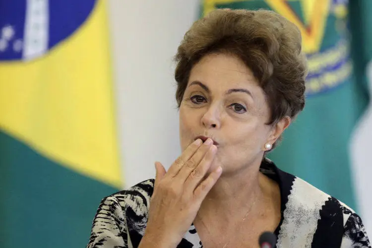 
	Dilma: a presidente tenta mobilizar sua base para evitar as defec&ccedil;&otilde;es registradas entre seus aliados na vota&ccedil;&atilde;o da semana passada da MP 665
 (Ueslei Marcelino/Reuters)