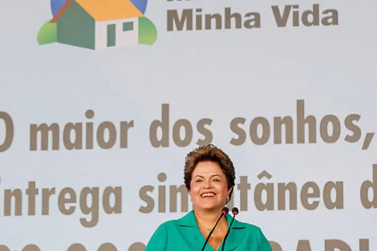 Dilma durante cerimônia de entrega simultânea de 5.460 unidades habitacionais do Minha Casa Minha Vida em onze cidades (Roberto Stuckert Filho/PR)