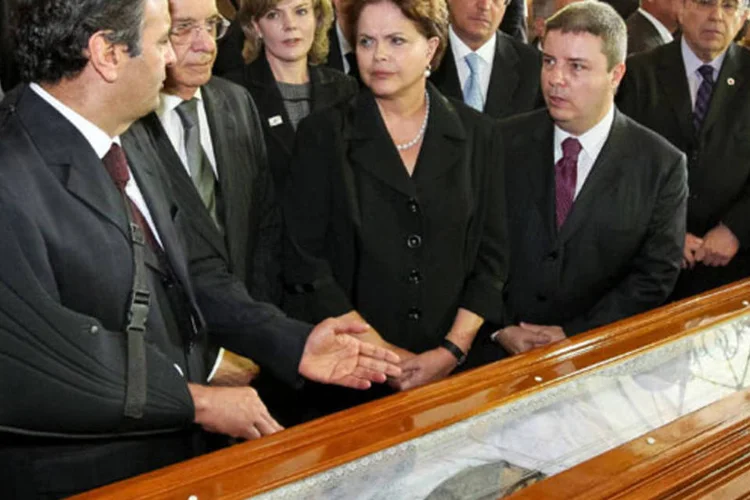 Dilma durante o velório de Itamar Franco: líderes do PSDB conversaram com a presidente (Roberto Stuckert Filho/PR)