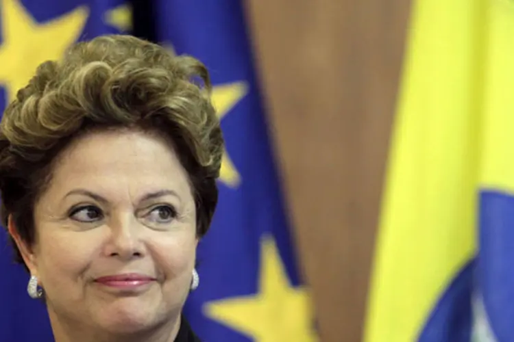 
	Dilma Rousseff: presidente teria o dobro dos votos somados dos advers&aacute;rios, segundo o Ibope
 (Ueslei Marcelino/Reuters)